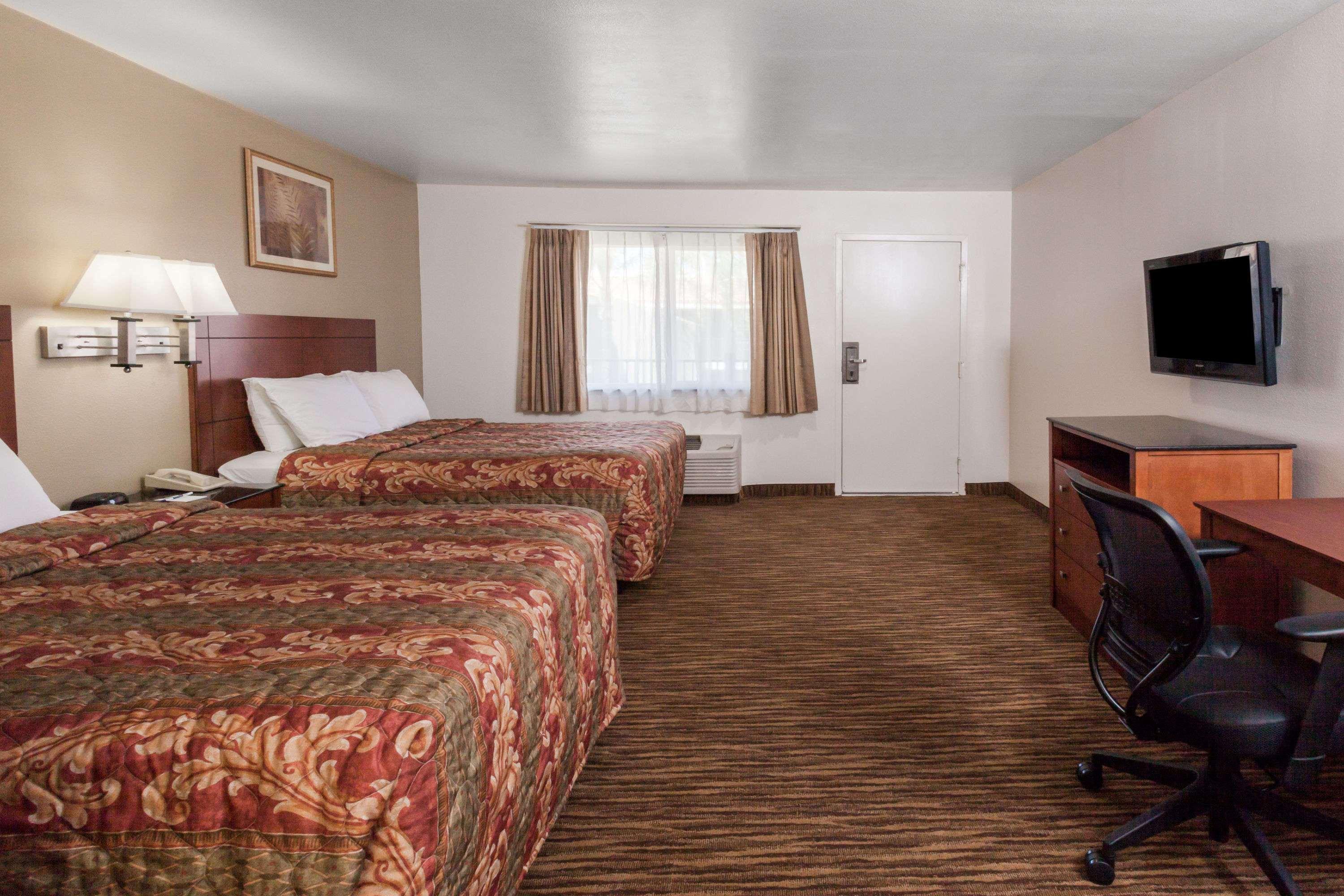 Travelodge By Wyndham Hemet Ca Zewnętrze zdjęcie