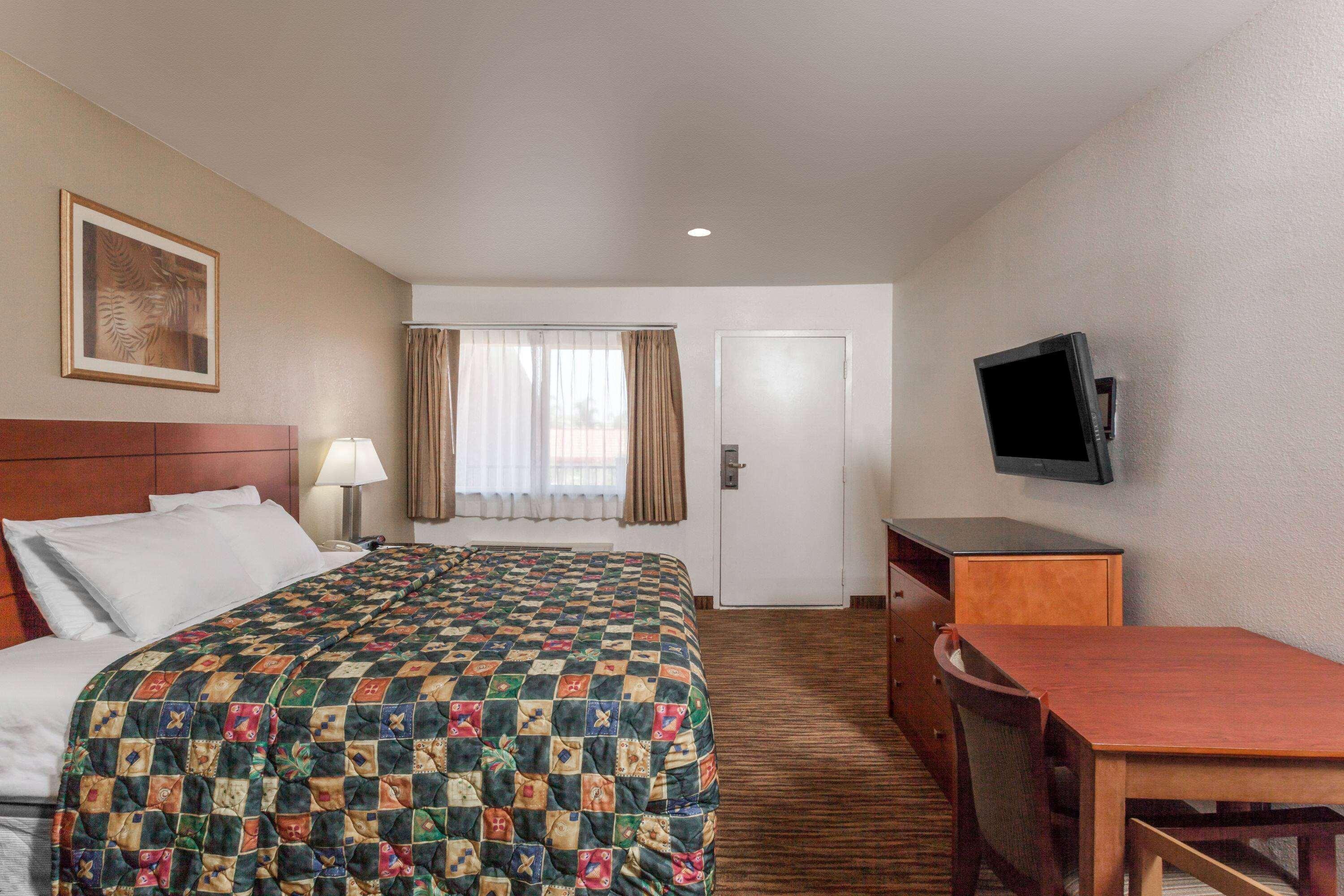 Travelodge By Wyndham Hemet Ca Zewnętrze zdjęcie